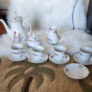 Thum Vintage Floral Porcelain Tea Set